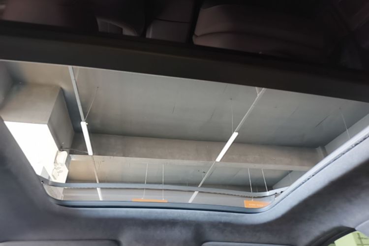 Used Nio ES8 2023 75 kWh Headliner
