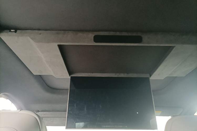 Used Nio ES8 2023 100kWh Signature Edition Headliner