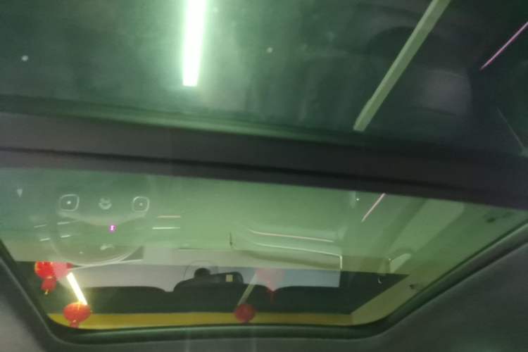 Used Nio ES8 2023 100kWh Signature Edition Headliner