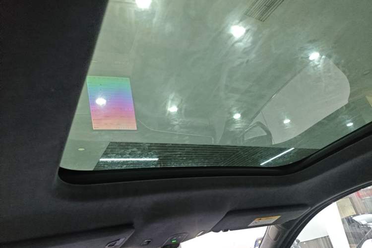 Used Nio ES8 2023 75 kWh Headliner