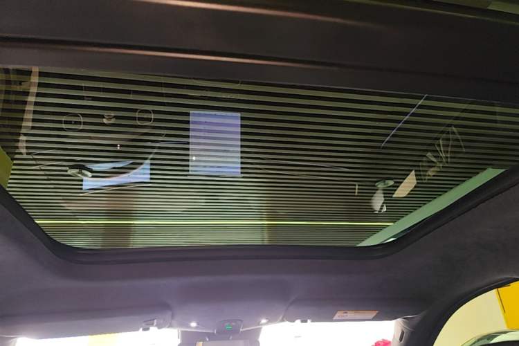 Used Nio ES8 2023 75 kWh Executive Edition Headliner