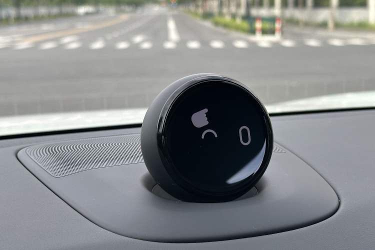 Used Nio ES8 2023 75 kWh Interior 9