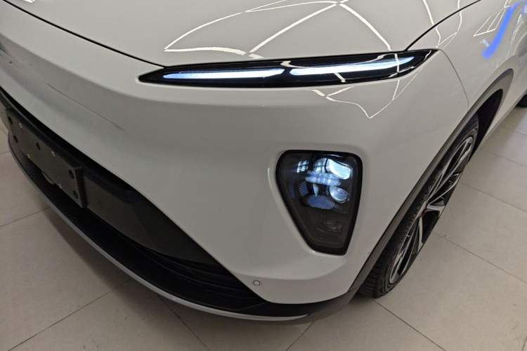 Used Nio ES8 2023 75 kWh Left Front Headlight