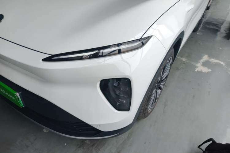 Used Nio ES8 2023 75 kWh Left Front Headlight