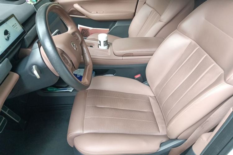 Used Nio ES8 2023 75 kWh Left Front Seat