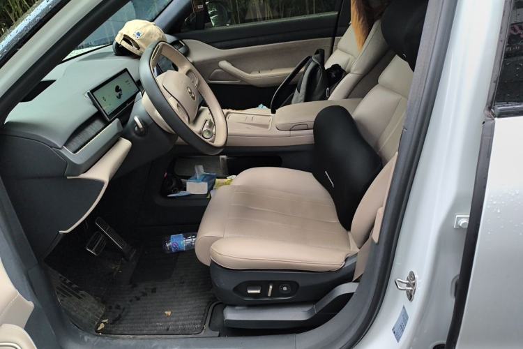 Used Nio ES8 2023 75 kWh Left Front Seat