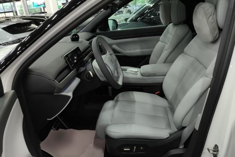 Used Nio ES8 2023 75 kWh Left Front Seat
