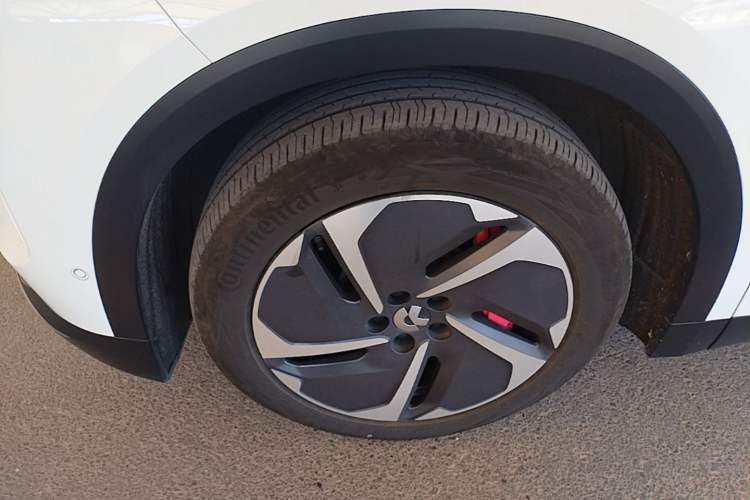 Used Nio ES8 2023 75 kWh Executive Edition Left Front Wheel Hub
