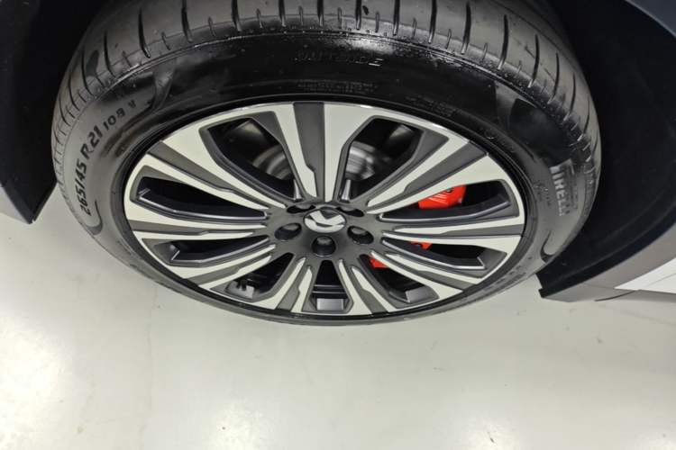 Used Nio ES8 2023 75 kWh Executive Edition Left Front Wheel Hub