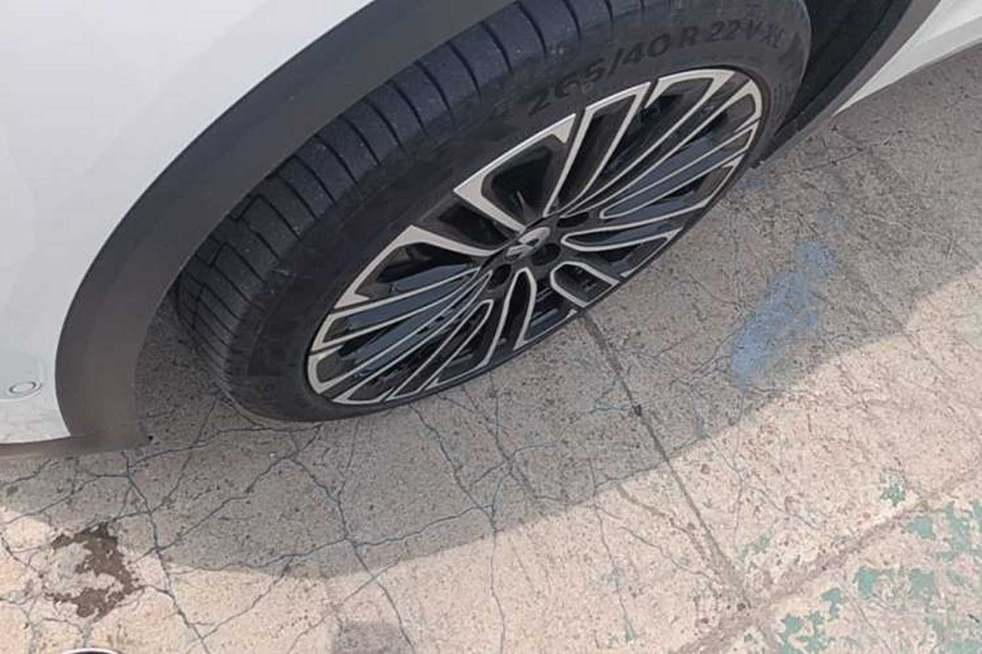 Used Nio ES8 2023 75 kWh Executive Edition Left Front Wheel Hub