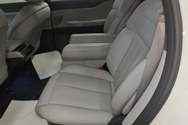 Used Nio ES8 2023 75 kWh Left Rear Seat