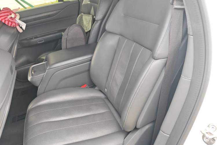 Used Nio ES8 2023 75 kWh Executive Edition Left Rear Seat
