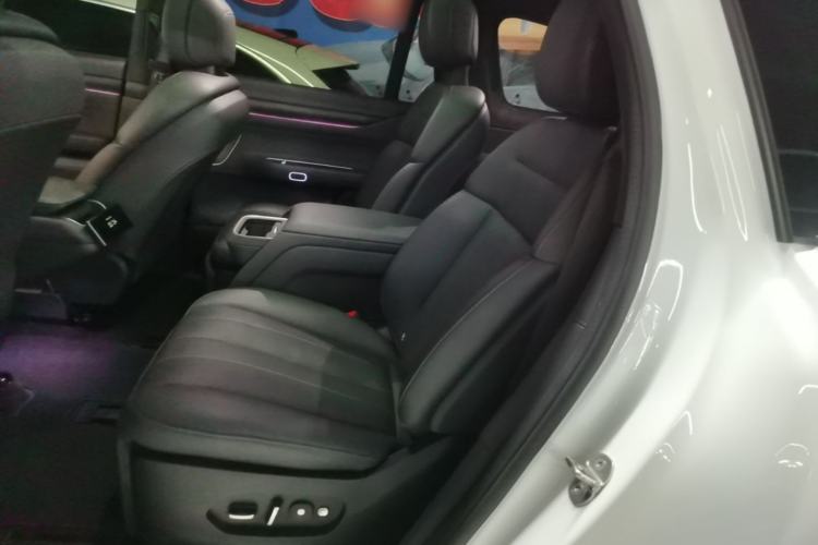 Used Nio ES8 2023 100kWh Signature Edition Left Rear Seat