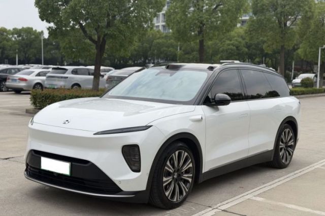 Used Nio ES8 2023 75 kWh Executive Edition
