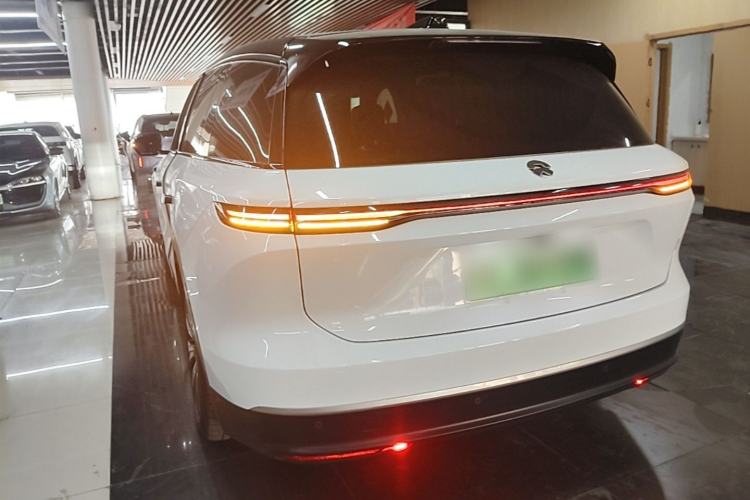 Used Nio ES8 2023 75 kWh Rear Left 45 Deg