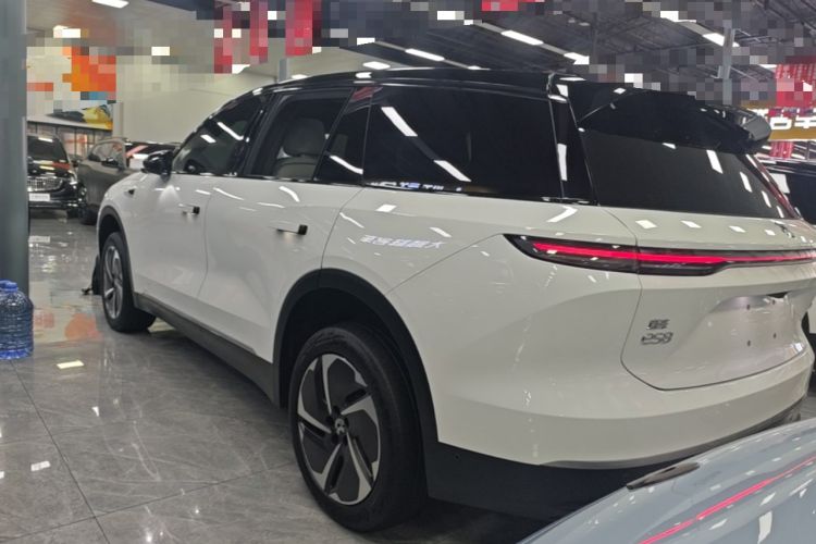 Used Nio ES8 2023 75 kWh Rear Left 45 Deg
