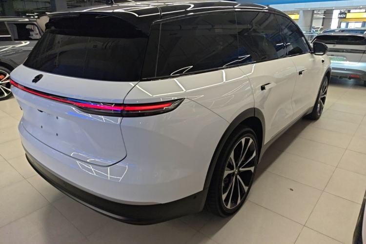 Used Nio ES8 2023 75 kWh Rear Right 45 Deg