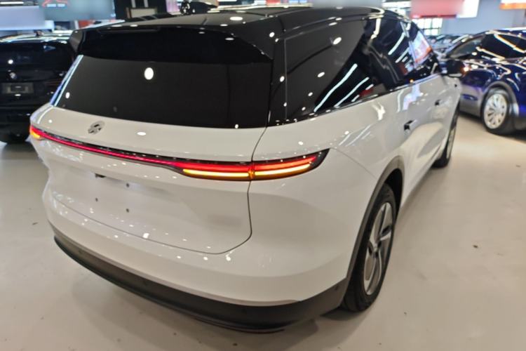 Used Nio ES8 2023 75 kWh Executive Edition Rear Right 45 Deg