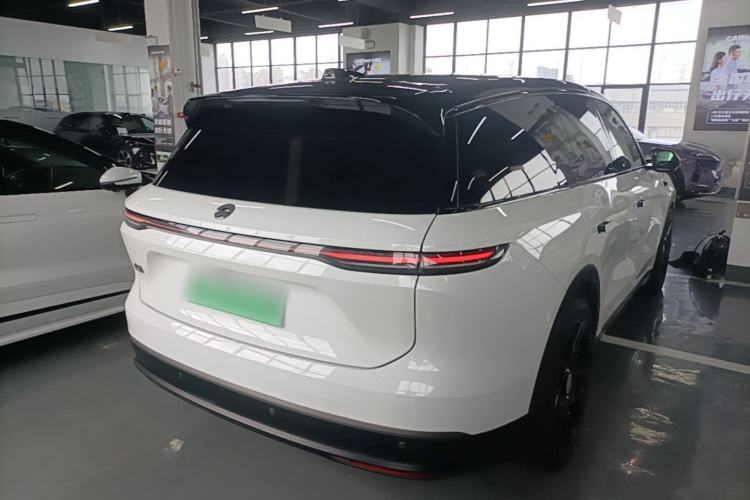 Used Nio ES8 2023 100kWh Signature Edition Rear Right 45 Deg