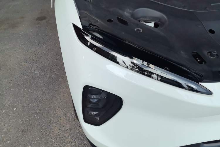 Used Nio ES8 2023 75 kWh Right Front Headlight