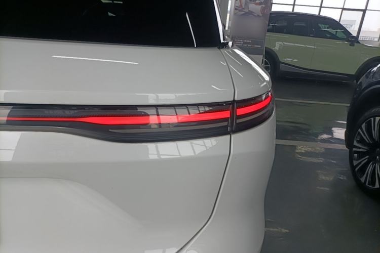 Used Nio ES8 2023 100kWh Signature Edition Right Rear Taillight