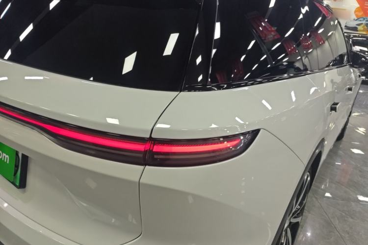 Used Nio ES8 2023 75 kWh Executive Edition Right Rear Taillight