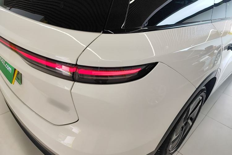 Used Nio ES8 2023 75 kWh Executive Edition Right Rear Taillight