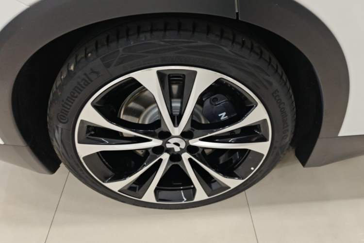 Used Nio ES8 2023 100kWh Signature Edition Right Rear Wheel Hub