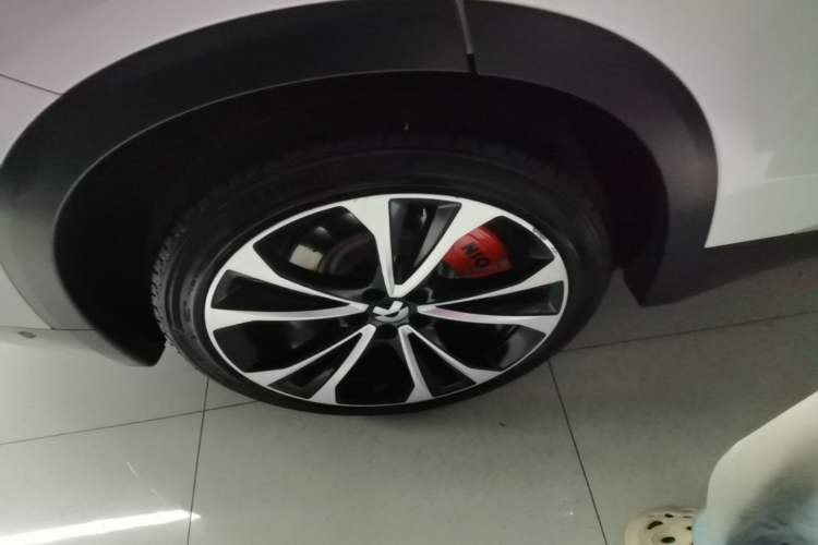 Used Nio ES8 2023 100kWh Signature Edition Right Rear Wheel Hub