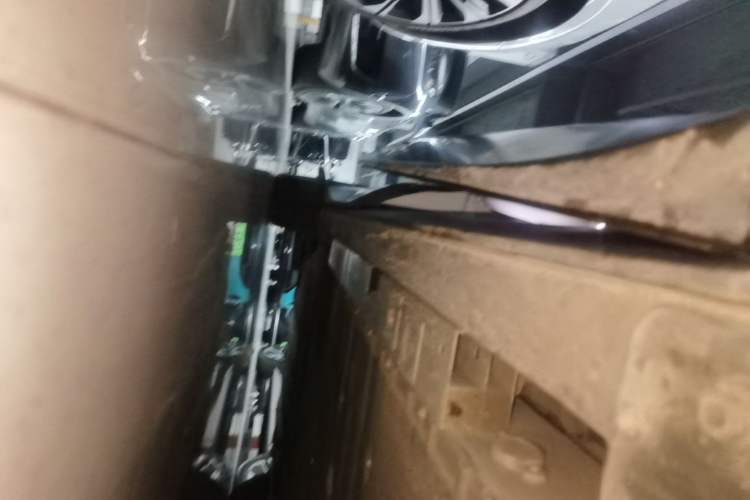 Used Nio ES8 2023 100kWh Signature Edition Right Side Sill
