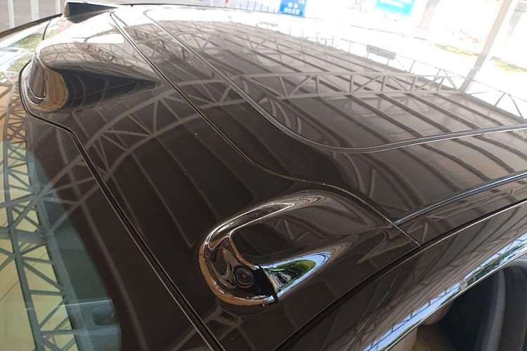 Used Nio ES8 2023 75 kWh Executive Edition Roof