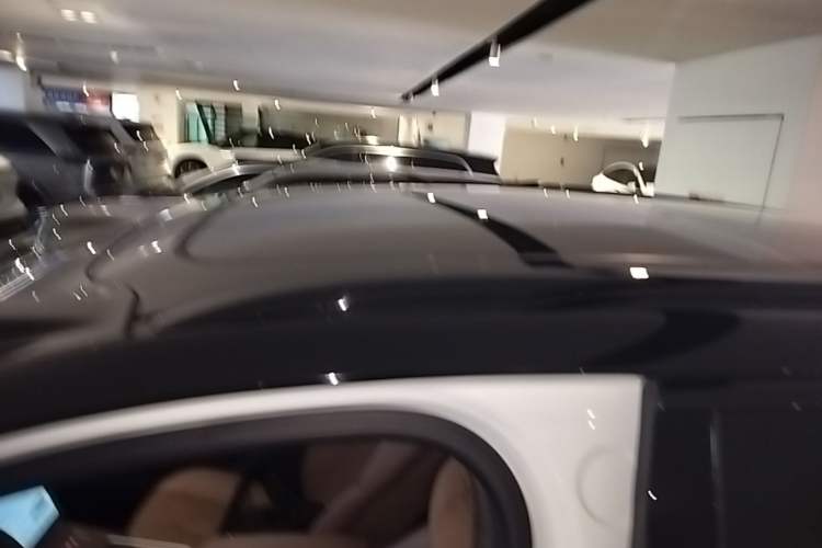 Used Nio ES8 2023 75 kWh Roof