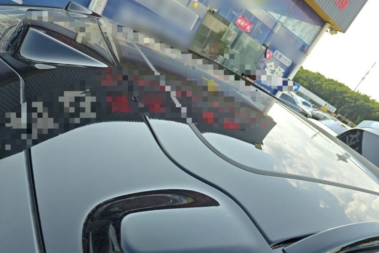 Used Nio ES8 2023 75 kWh Roof