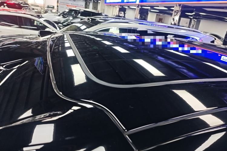 Used Nio ES8 2023 100kWh Signature Edition Roof