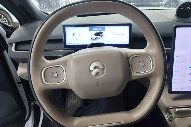 Used Nio ES8 2023 75 kWh Steering Wheel