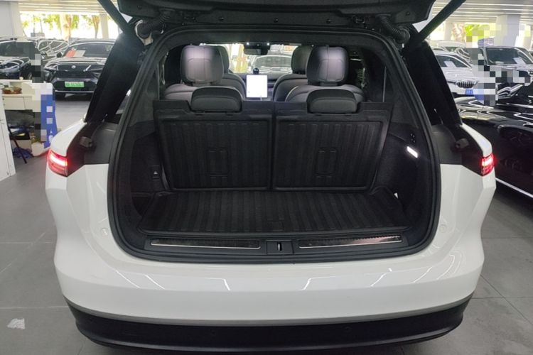Used Nio ES8 2023 75 kWh Executive Edition Trunk