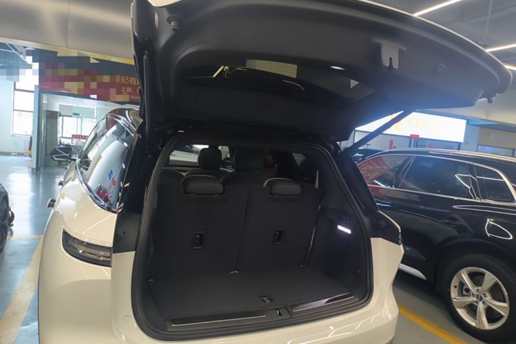 Used Nio ES8 2023 75 kWh Trunk