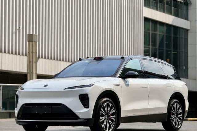 Used Nio ES8 2023 75 kWh Executive Edition