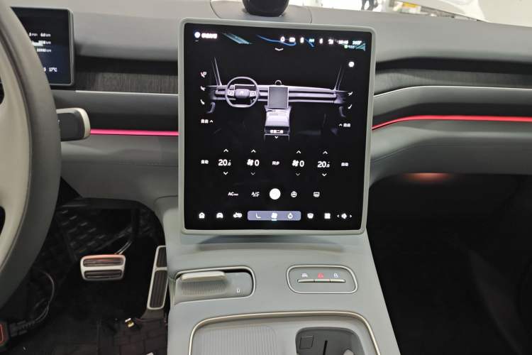 Used Nio ES8 2023 75 kWh Executive Edition Audio And AC Panel