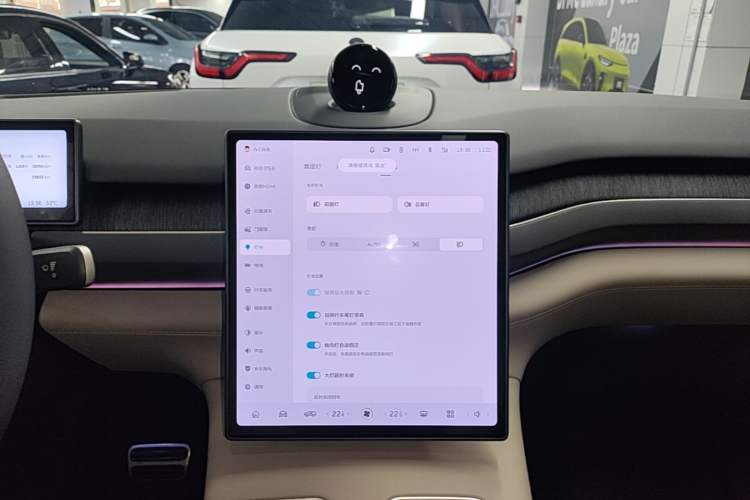 Used Nio ES8 2023 75 kWh Executive Edition Audio And AC Panel