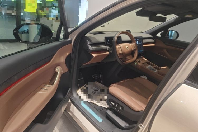 Used Nio ES8 2023 75 kWh Executive Edition Driver Seat