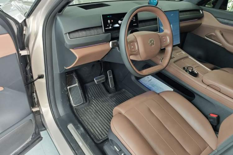 Used Nio ES8 2023 100kWh Signature Edition Driver Seat