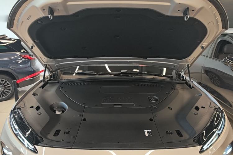 Used Nio ES8 2023 100kWh Engine Bay