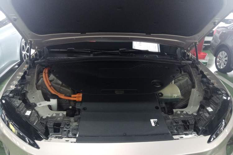 Used Nio ES8 2023 75 kWh Engine Bay