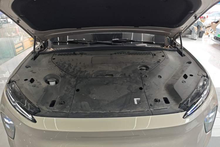 Used Nio ES8 2023 100kWh Signature Edition Engine Bay