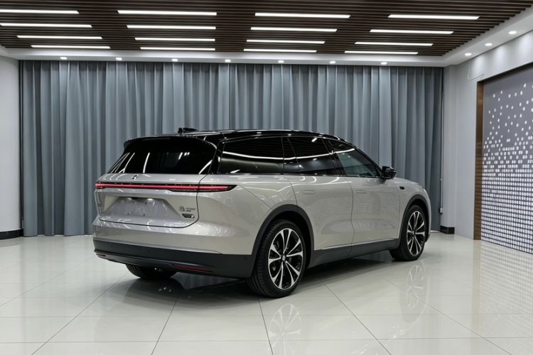 Used Nio ES8 2023 75 kWh Executive Edition Exterior 10