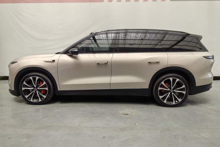 Used Nio ES8 2023 100kWh Signature Edition Exterior 12