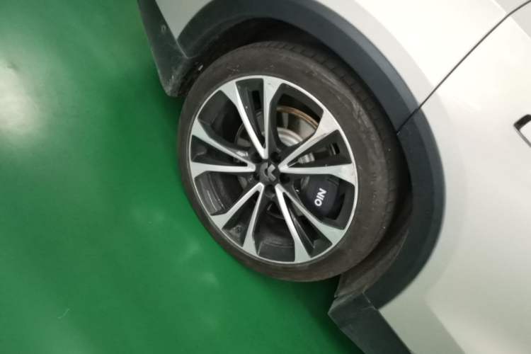 Used Nio ES8 2023 100kWh Signature Edition Exterior 5