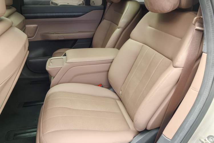 Used Nio ES8 2023 100kWh Signature Edition Exterior 6