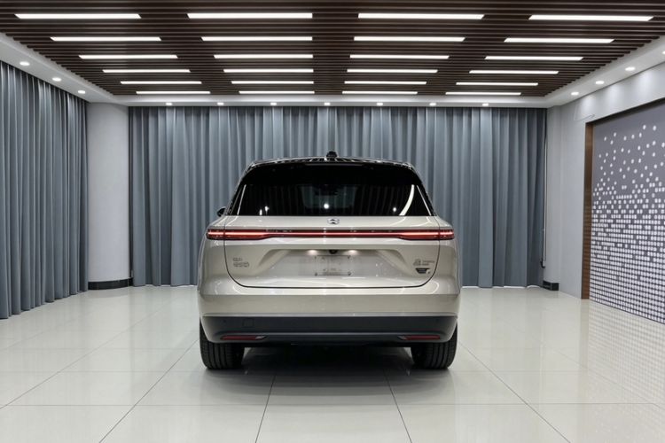 Used Nio ES8 2023 75 kWh Executive Edition Exterior 8